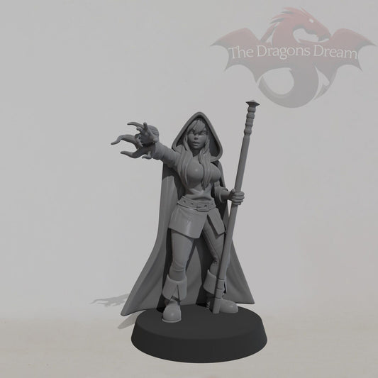 Female Mage - Heroquest - DnD, Pathfinder, Tales of the Valiant - Miniature